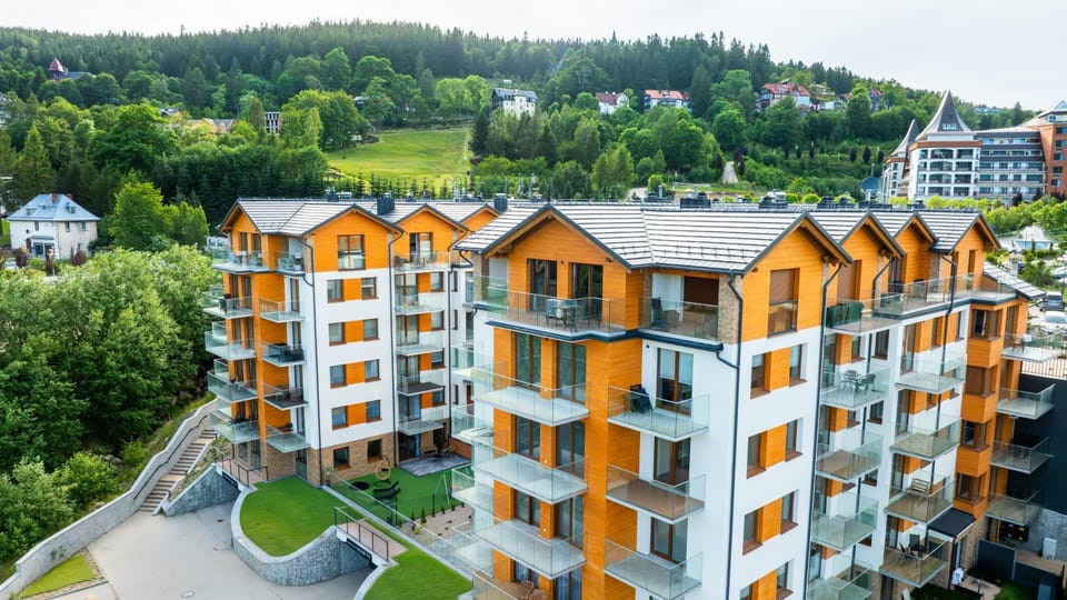 Property building, Location