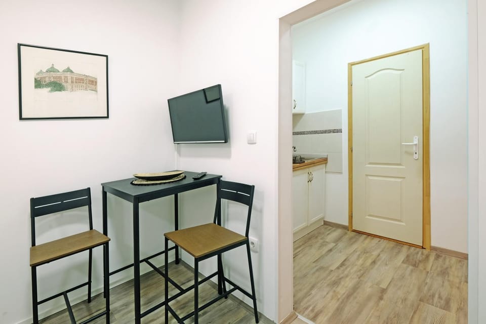 TV and multimedia, Seating area