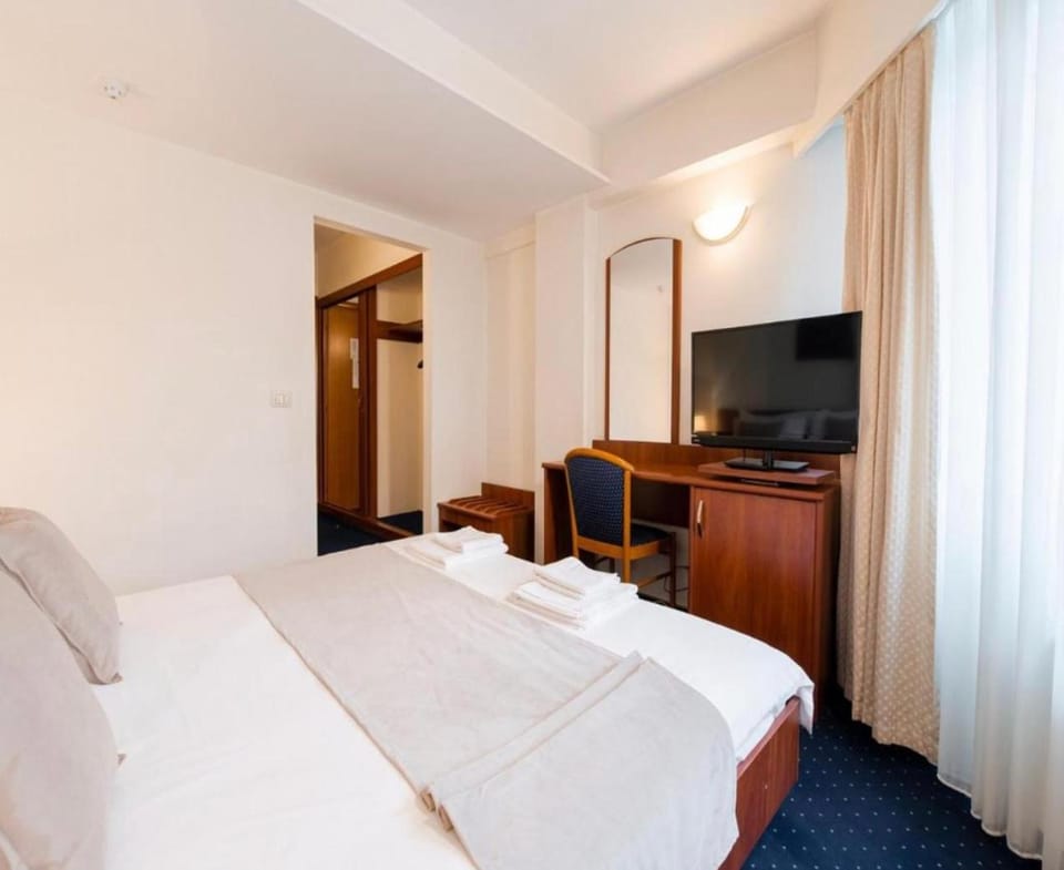 Pension De Lux Augsburg Hotel in Augsburg