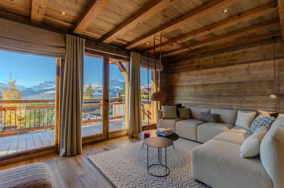 Lounge or bar, Seating area