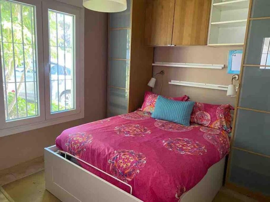 Bed, Photo of the whole room, Bedroom