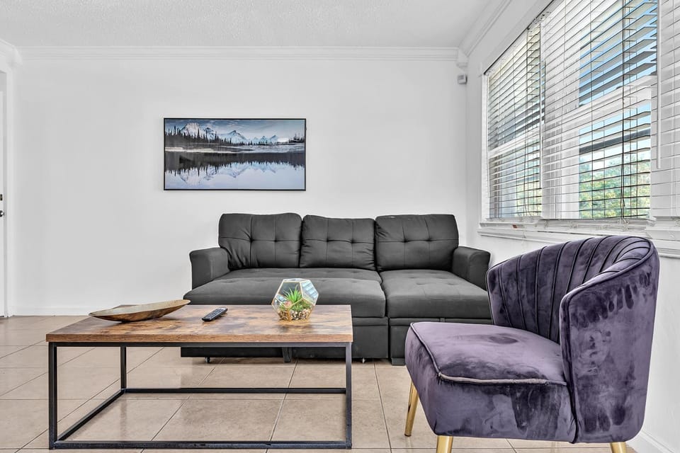 3 Bedroom Villa In F Lauderdale Casino & Beach House in Dania Beach