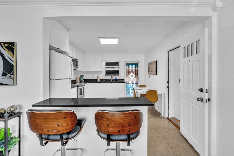 3 Bedroom Villa In F Lauderdale Casino & Beach House in Dania Beach
