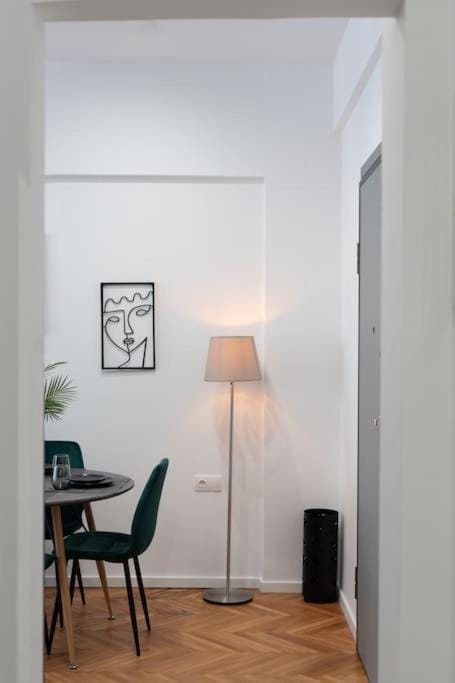 Athens Heart: Downtown Home Apartment in Athens