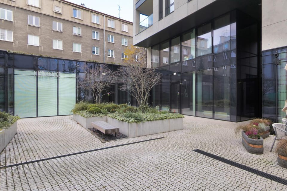 Property building, Off site, Day