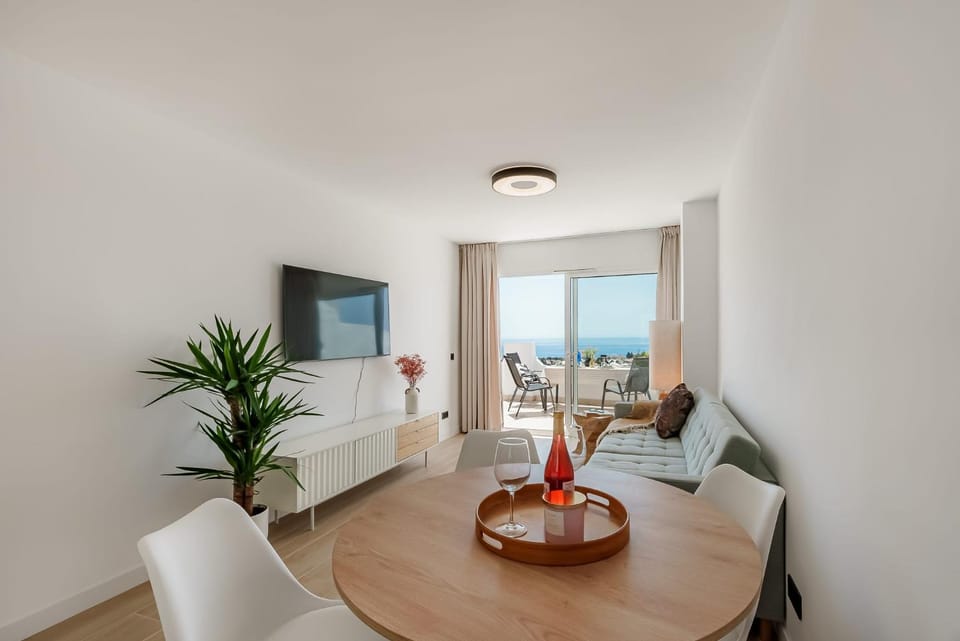Living room, Photo of the whole room, Seating area
