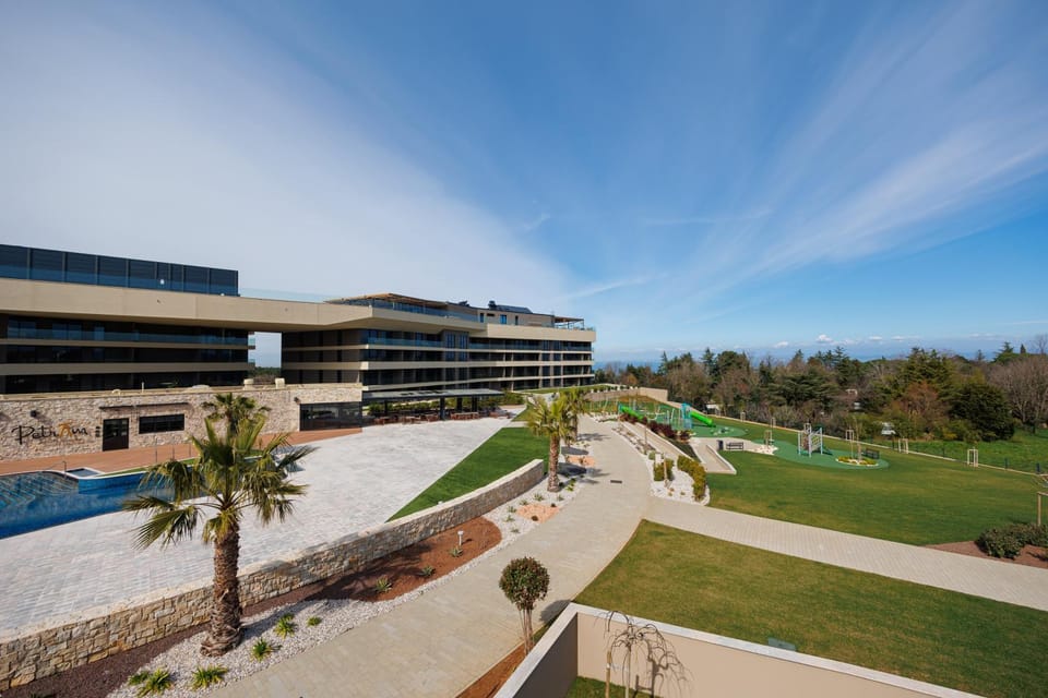 Day, Pool view, Swimming pool