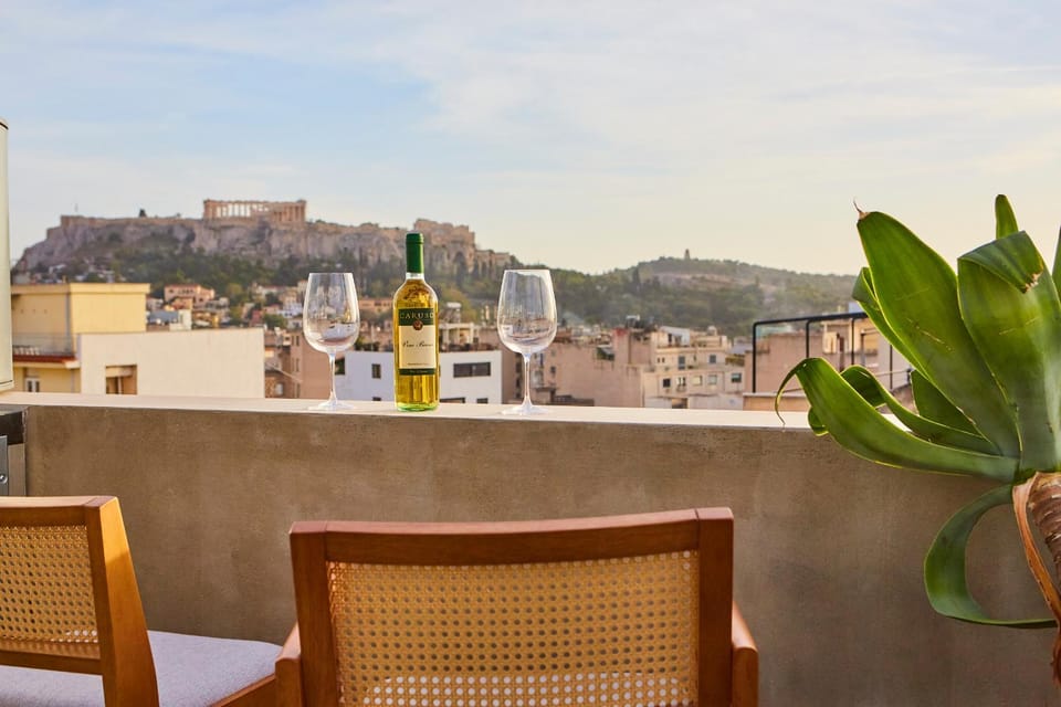 Natural landscape, View (from property/room), Balcony/Terrace, City view