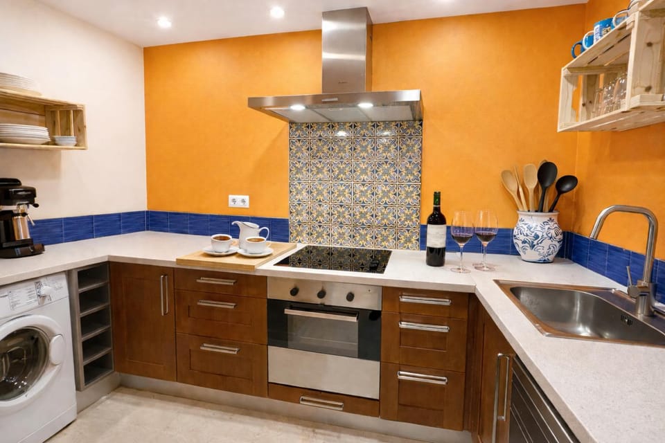 oven, washing machine, kitchen