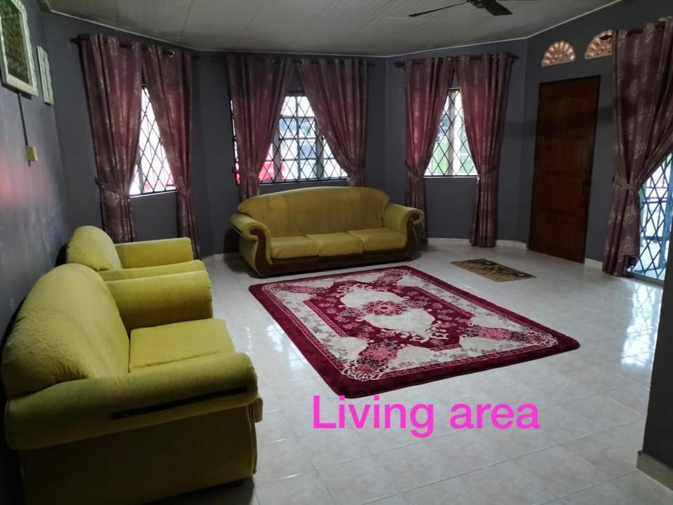 HOMESTAY OMAK AYAH House in Negeri Sembilan, Malaysia