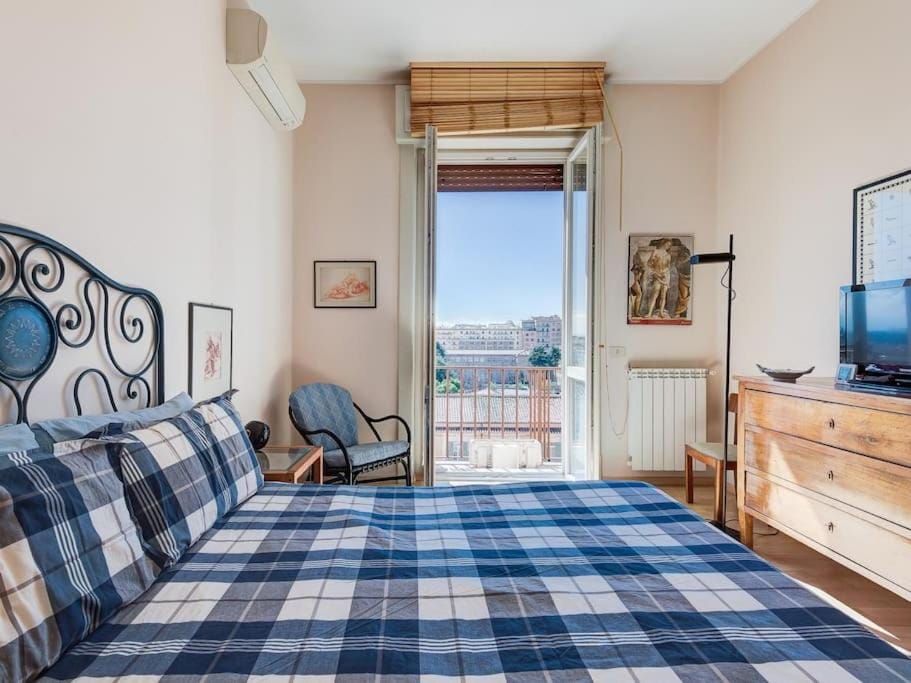 Bright Panorama Apartment Apartment in Rome