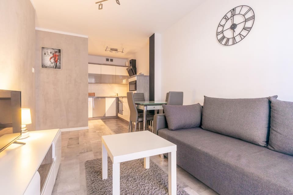 Kitchen or kitchenette, Living room, Seating area