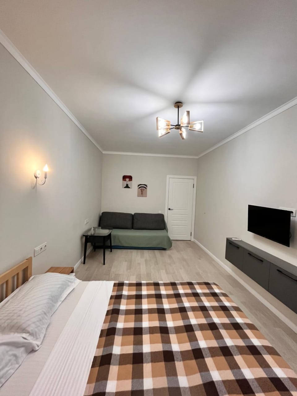 Cozy Modern Akvarel Apt Apartment in Almaty