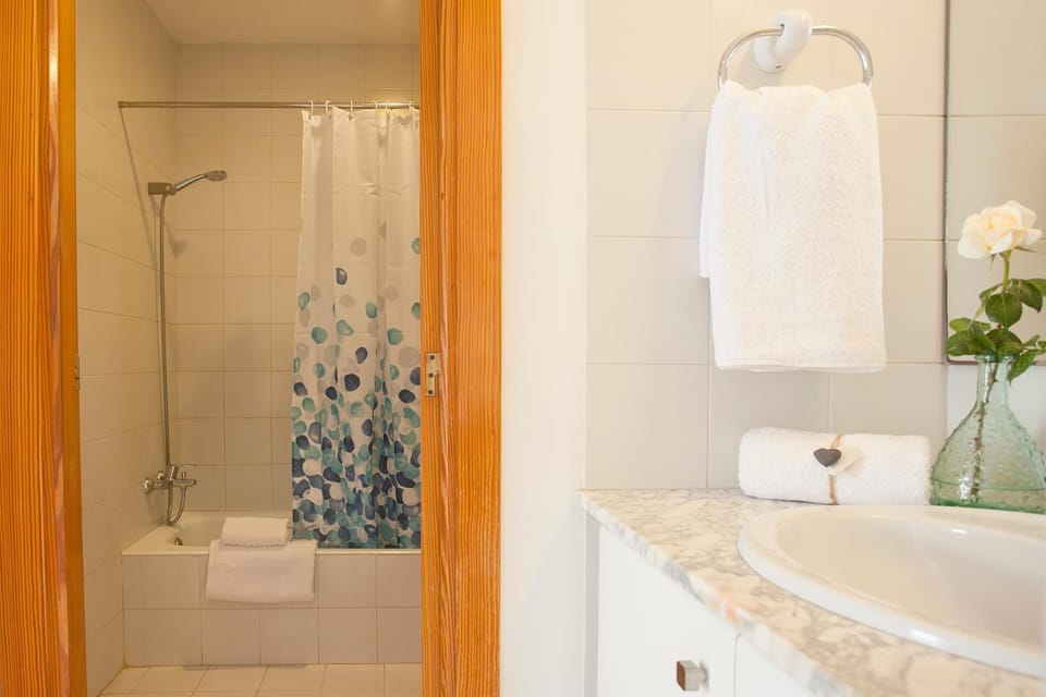Bathroom, Living room