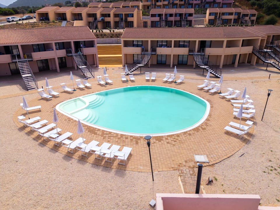 Property building, Swimming pool