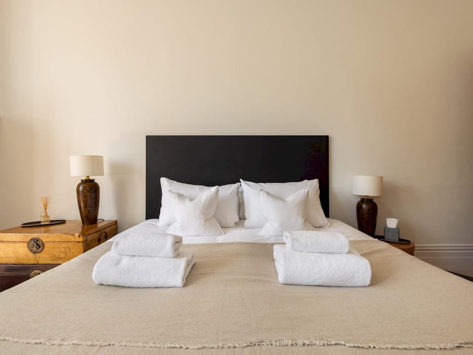 Bed, Other, Bedroom, towels