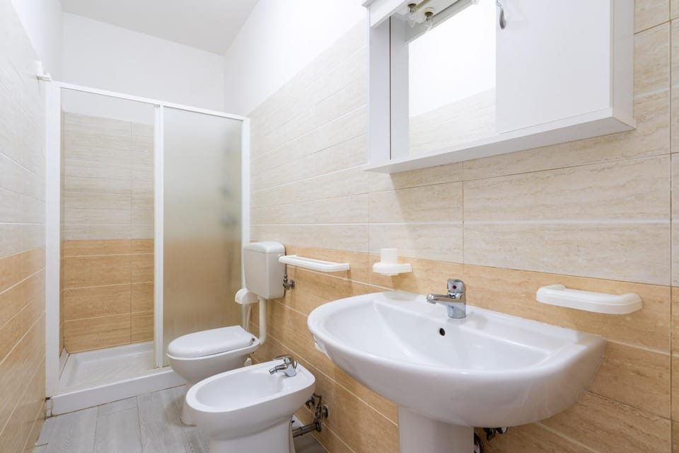 Bathroom, Living room