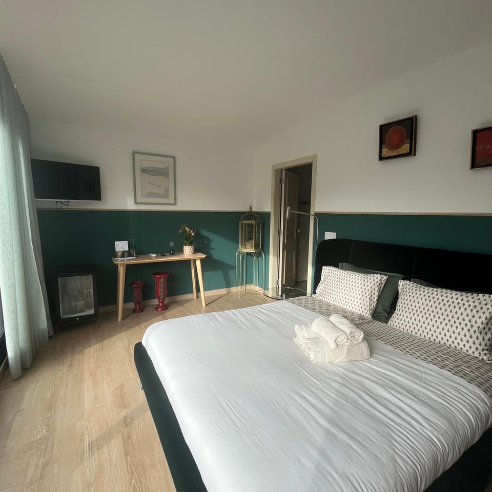 TV and multimedia, Bedroom
