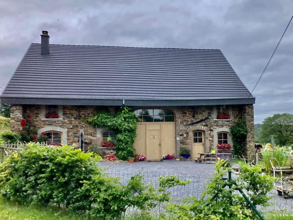 Property building, Day, Garden, Garden view