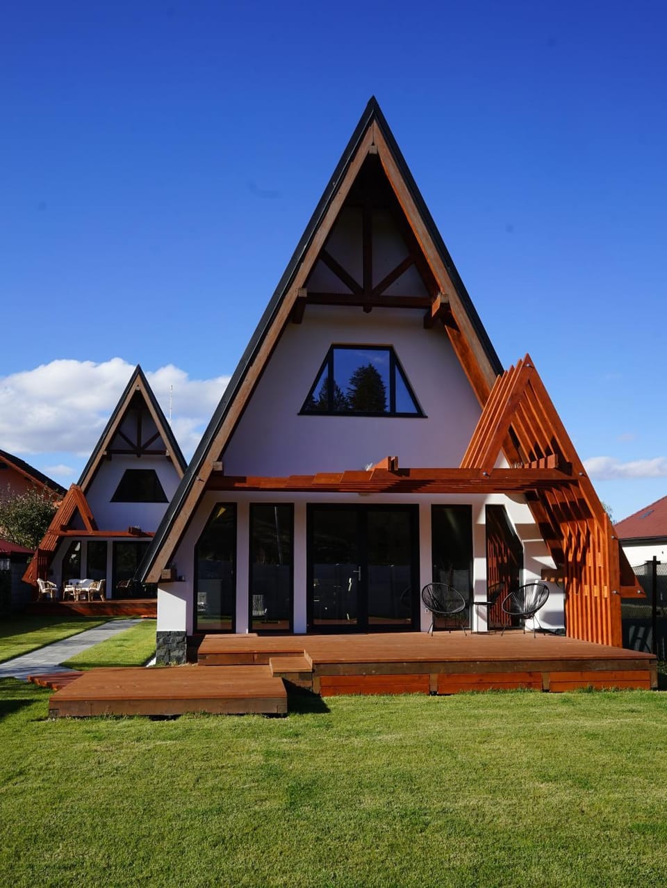 Property building, Day, Garden, Garden view