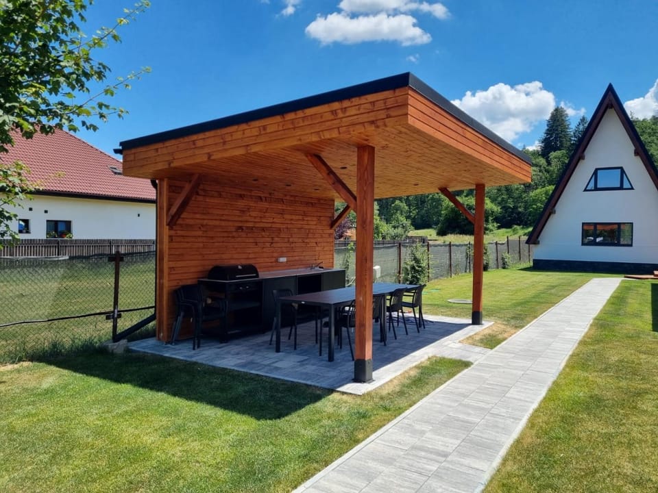BBQ facilities, Garden, Dining area, Garden view