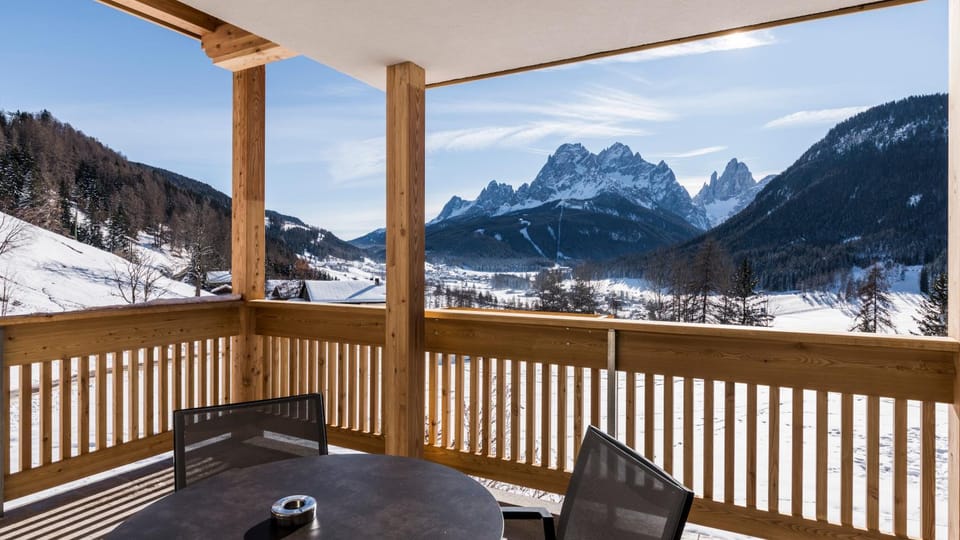 Natural landscape, Winter, View (from property/room), Balcony/Terrace, Mountain view