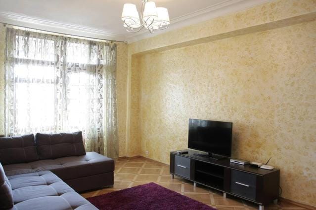 Communal lounge/ TV room, TV and multimedia, Living room, Seating area