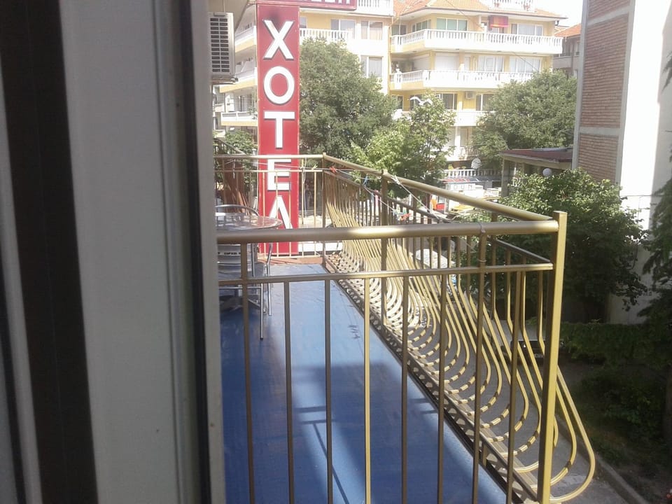 View (from property/room), Balcony/Terrace