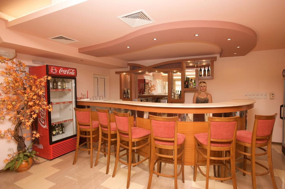 Семеен Хотел Елена Палас Hotel in Nessebar