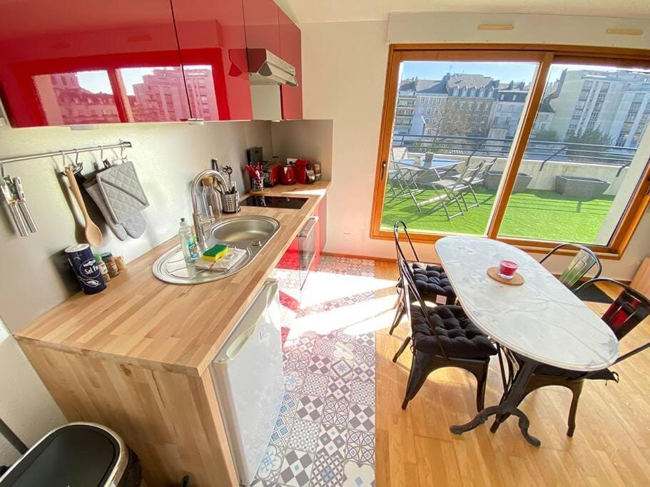 Coffee/tea facilities, Kitchen or kitchenette, Dining area, minibar, pet friendly, stove, toaster