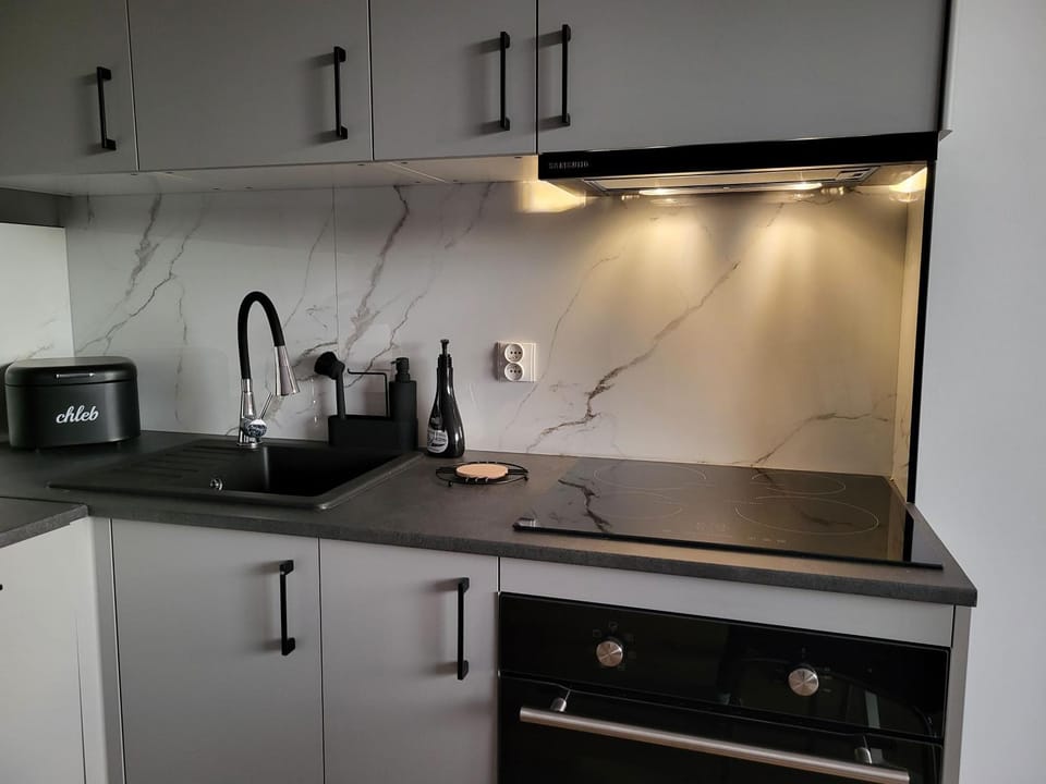 Kitchen or kitchenette, pet friendly, stove