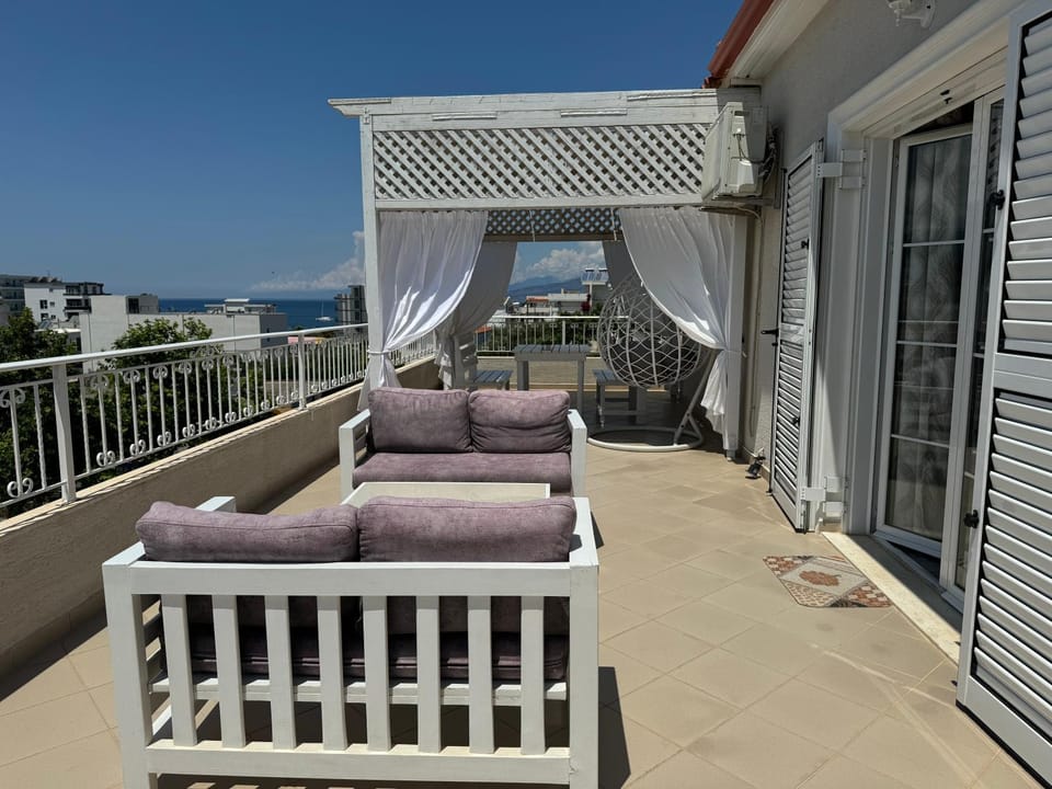 View (from property/room), Balcony/Terrace