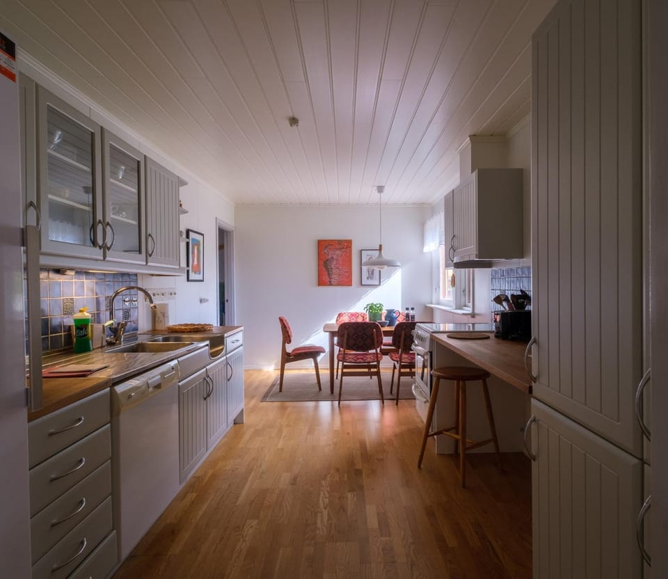 Kitchen or kitchenette, Dining area, dishwasher, oven, stove, kitchen