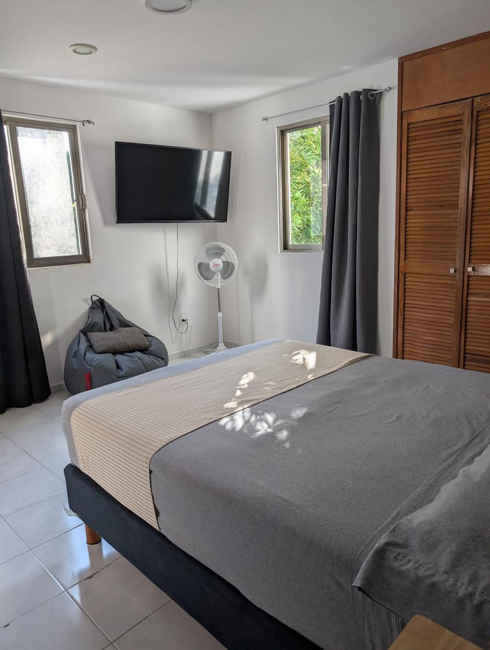 TV and multimedia, Bedroom, storage