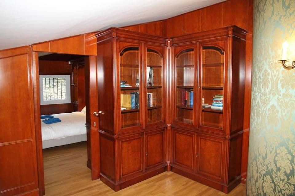 Villa Luxueuse, 2 piscines, spa et salle de sport, 5 chambres, 4 salles de bain Villa in Alt Empordà