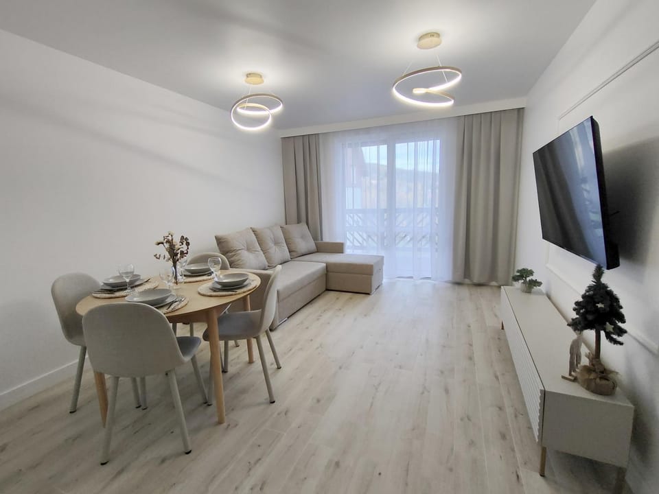 Apartamenty 3 BIAŁA DOLINA SZKLARSKA PORĘBA Żeromskiego 15 C Apartment in Lower Silesian Voivodeship