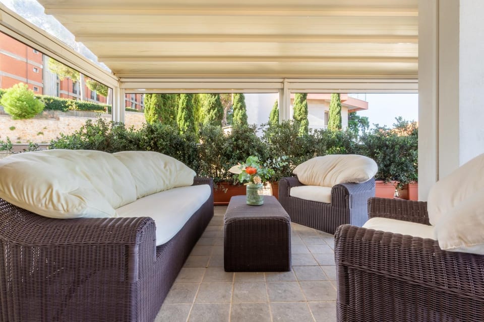 Patio, Day, Garden, Balcony/Terrace