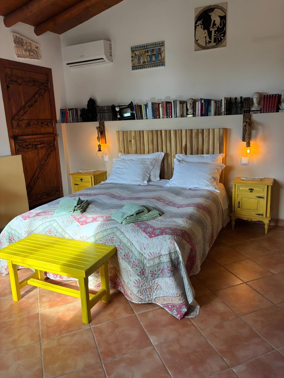 Living room, Bedroom
