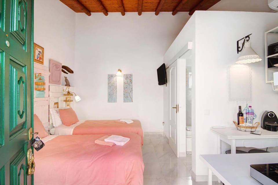 Property building, Living room, Bedroom