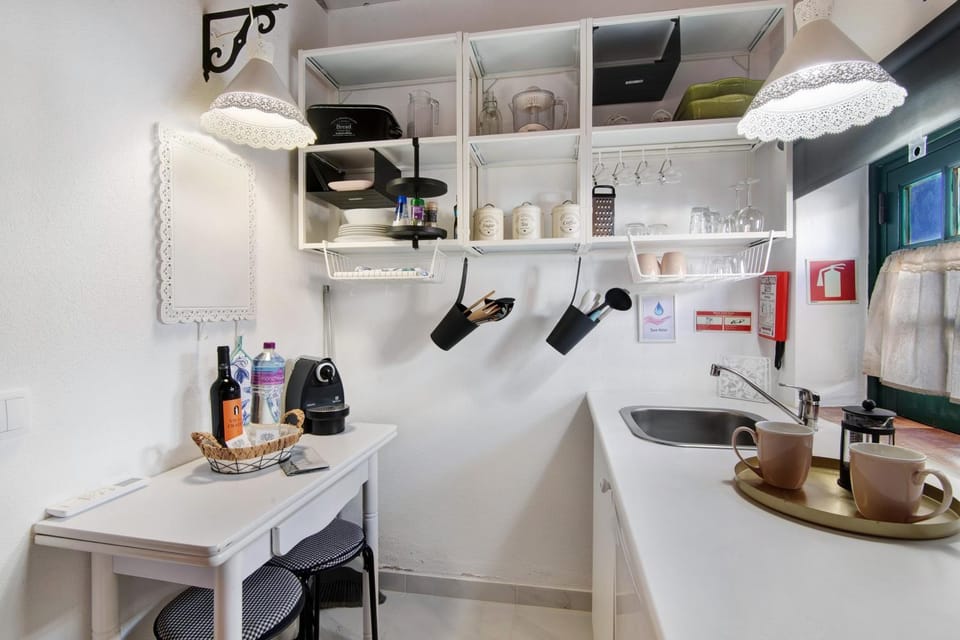 Kitchen or kitchenette, Living room