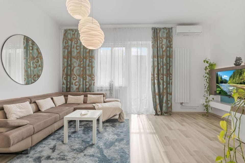 TV and multimedia, Living room, Seating area, air conditioner
