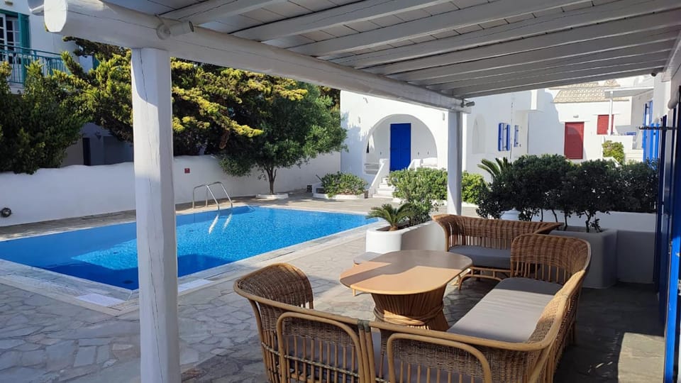 Balcony/Terrace, Swimming pool