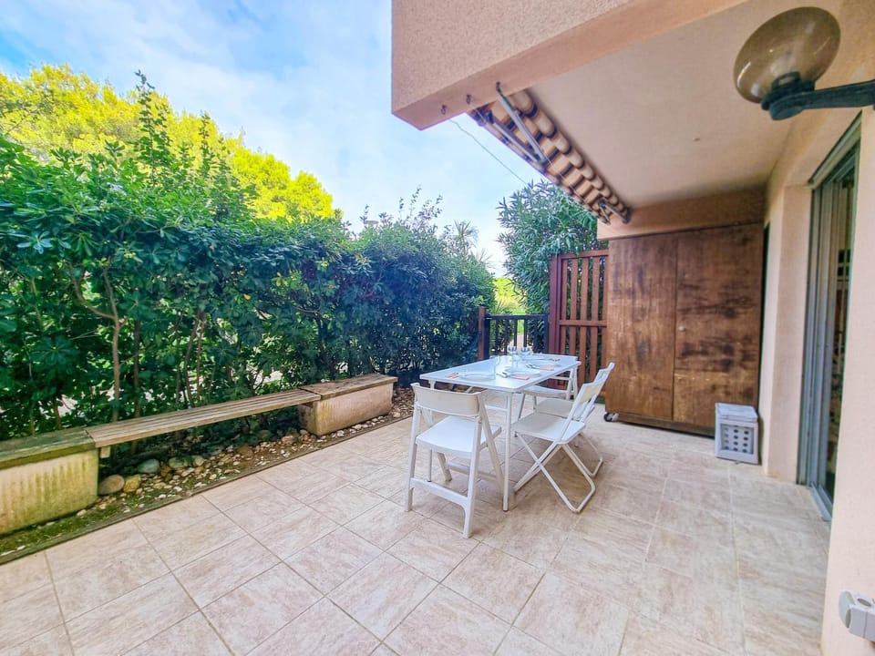 Patio, Balcony/Terrace, Balcony/Terrace