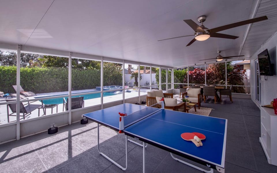 Sunset Dreams House in Naples Park