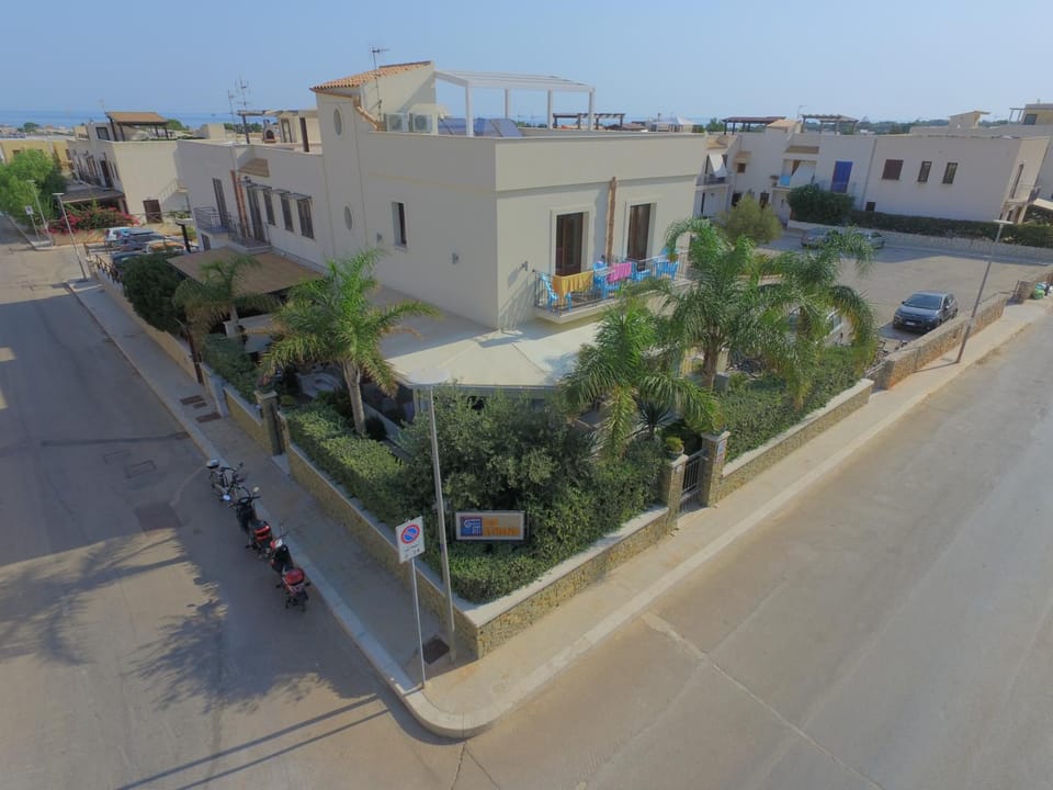 Property building, Bird's eye view
