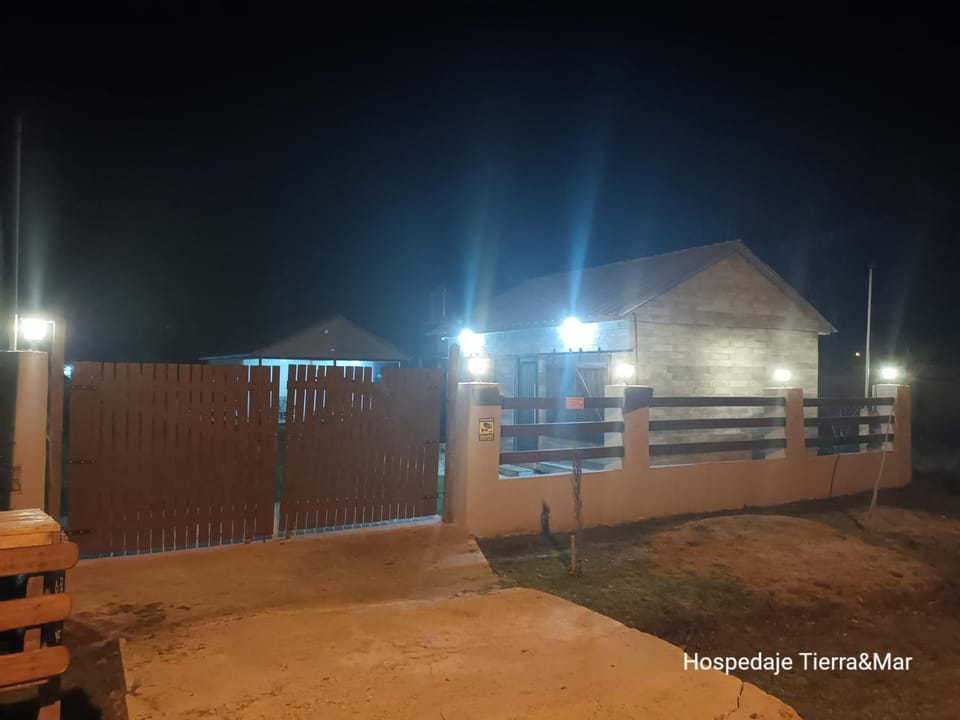 Hospedaje Tierra & mar ll House in Buenos Aires Province