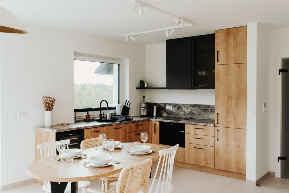 Coffee/tea facilities, Kitchen or kitchenette, Dining area, pet friendly, stove