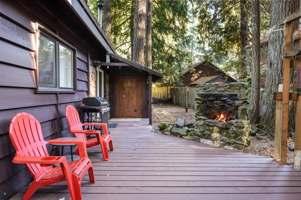 Mystic Mountain House in Mount Hood Village