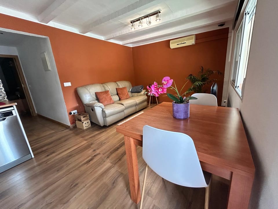 Near Beach Apartment in Alt Empordà
