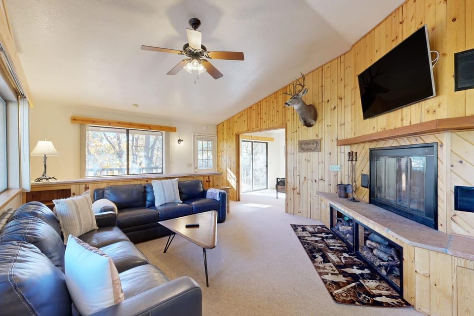 Double Decker at White Mountain House in Pinetop-Lakeside